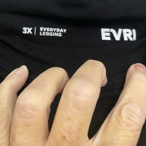 EVRI Black Leggings 3X